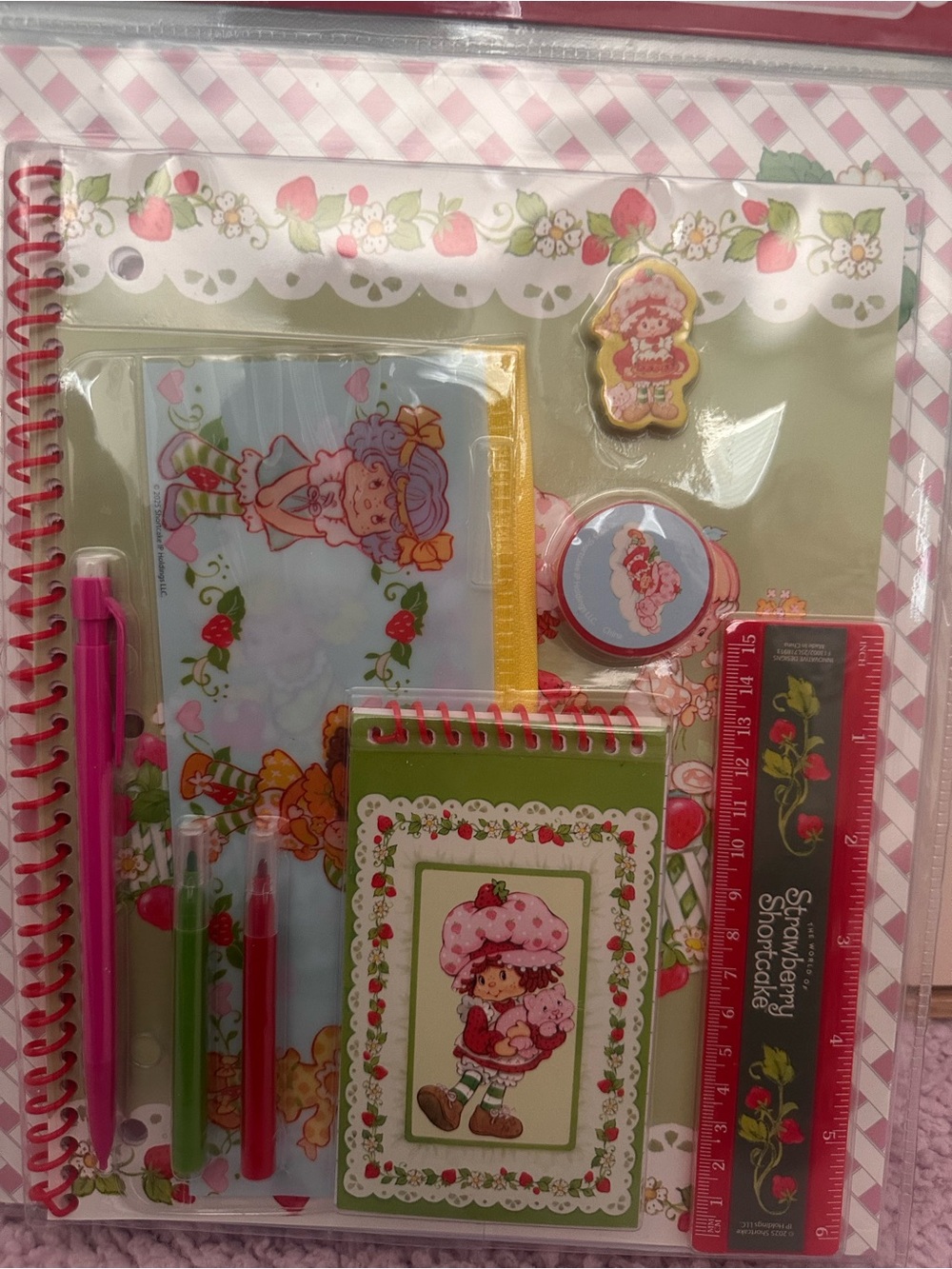 Strawberry Shortcake Pink & Green Girls Stationery Set - Picture 3 of 4
